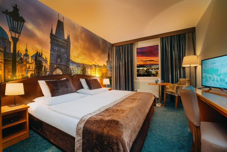 hotel room